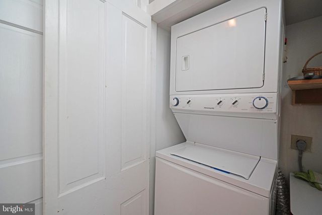 228 2ND ST, Lewes, DE 19958