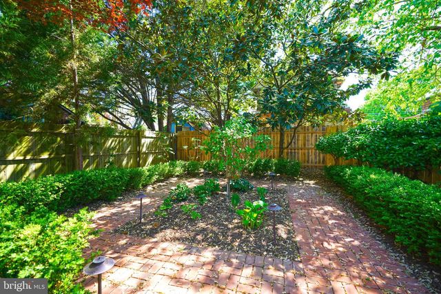 228 2ND ST, Lewes, DE 19958