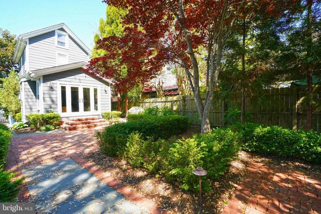 228 2ND ST, Lewes, DE 19958