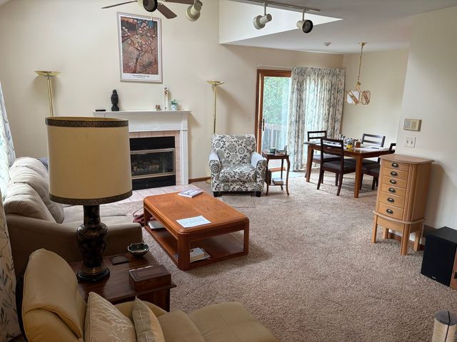 7932 Stewart Drive, Darien, IL 60561