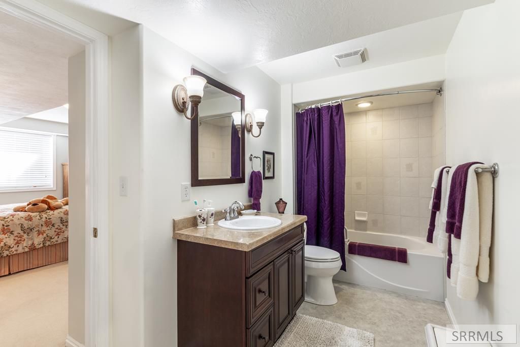 Image 23 of property listing at 3981 Cambria Drive, Idaho Falls, ID 83401