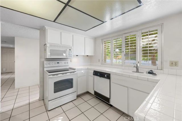 187 Winterhaven, Palm Desert, CA 92260