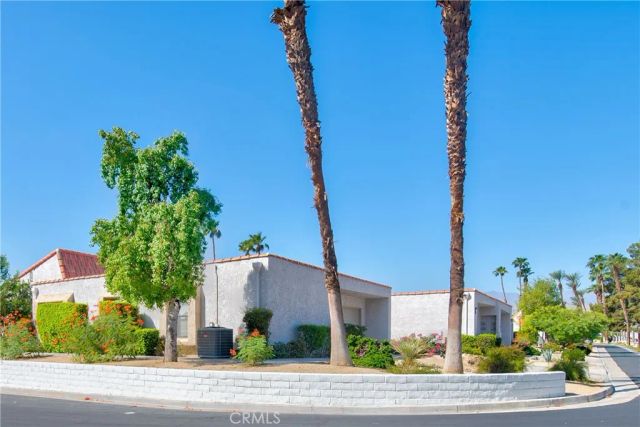 187 Winterhaven, Palm Desert, CA 92260
