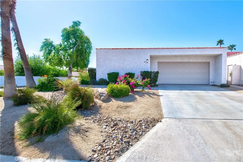 187 Winterhaven, Palm Desert, CA 92260