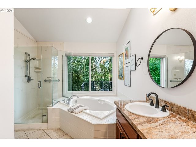 16845 Sw CAMBRIDGE Dr, Portland, OR 97224