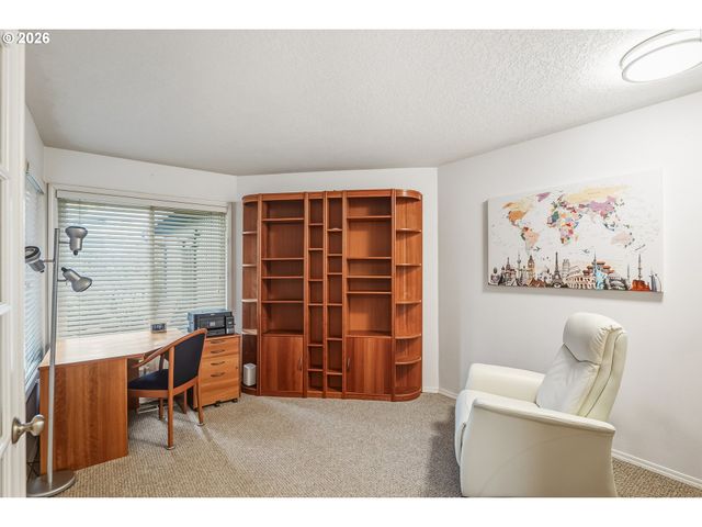 16845 Sw CAMBRIDGE Dr, Portland, OR 97224