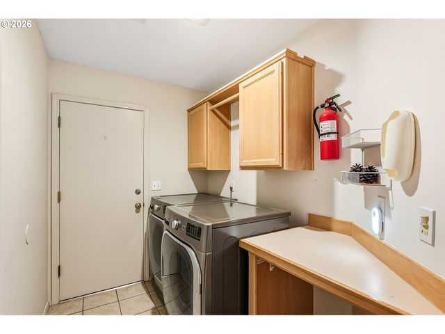 16845 Sw CAMBRIDGE Dr, Portland, OR 97224