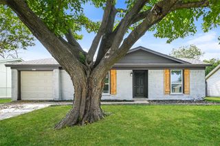 103 Sherry Court, Weatherford, TX 76086