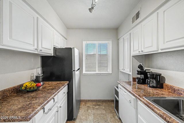 7141 N 16TH Street 230, Phoenix, AZ 85020
