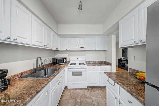 7141 N 16TH Street 230, Phoenix, AZ 85020