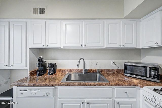 7141 N 16TH Street 230, Phoenix, AZ 85020