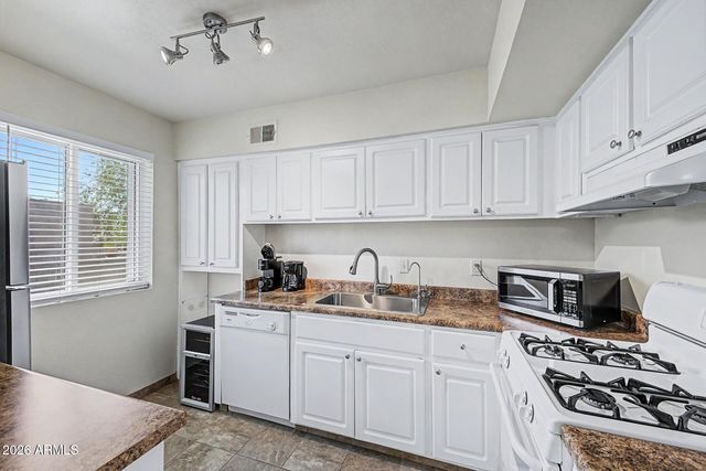 7141 N 16TH Street 230, Phoenix, AZ 85020