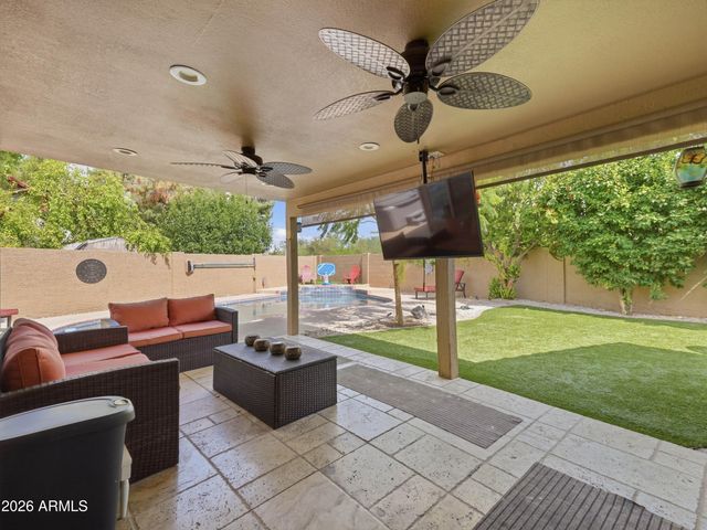 7929 S KENWOOD Lane, Tempe, AZ 85284