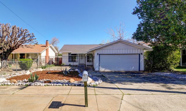 1525 Oak Street, Redding, CA 96001