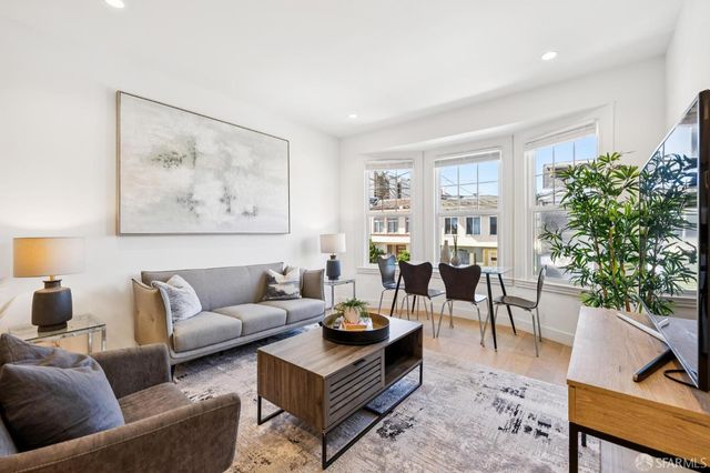 880 26th Avenue 2, San Francisco, CA 94121