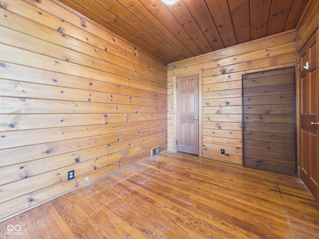 106 Sheffield Avenue, Anderson, IN 46011