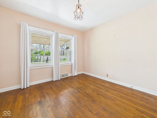 106 Sheffield Avenue, Anderson, IN 46011