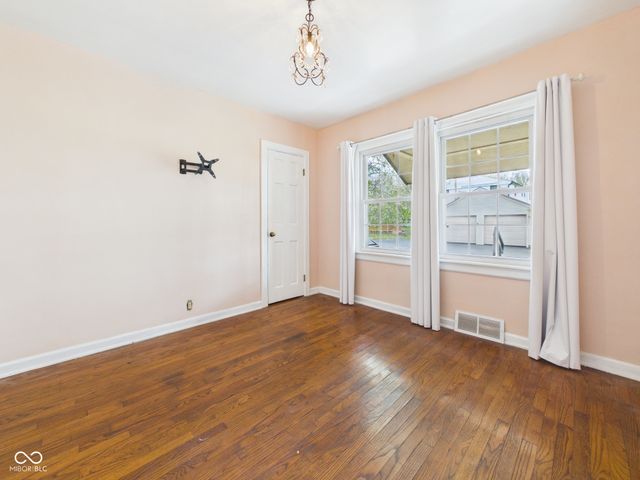 106 Sheffield Avenue, Anderson, IN 46011
