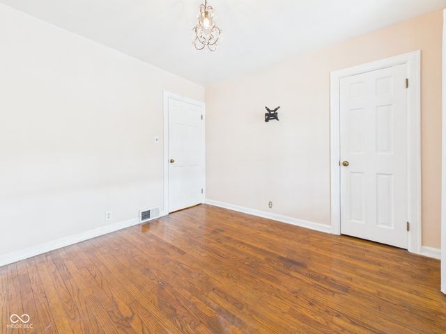 106 Sheffield Avenue, Anderson, IN 46011