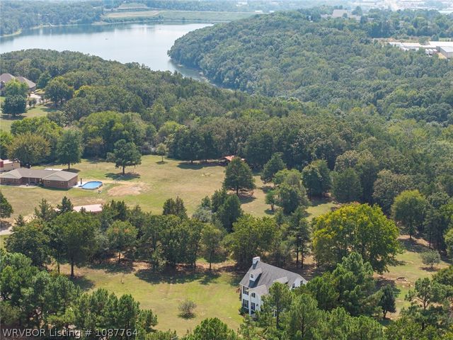 2411 Pauls Valley Lane, Alma, AR 72921