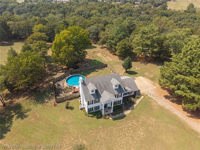 2411 Pauls Valley Lane, Alma, AR 72921