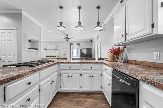 2411 Pauls Valley Lane, Alma, AR 72921