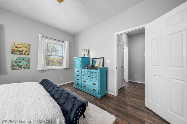 2411 Pauls Valley Lane, Alma, AR 72921