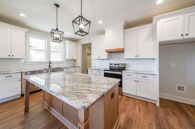 233 Holly Branch Path, Rockmart, GA 30153