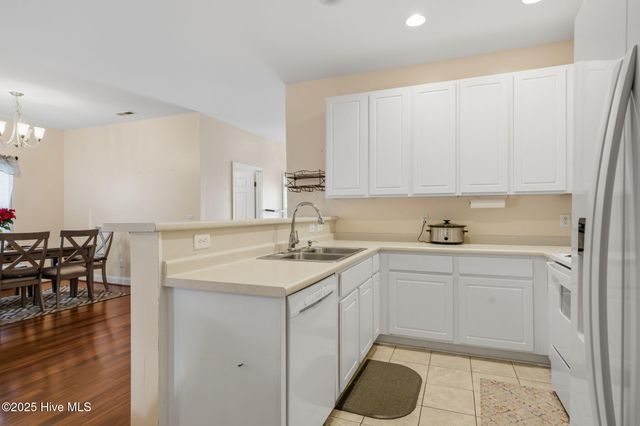 1616 Honeybee Lane, Wilmington, NC 28412