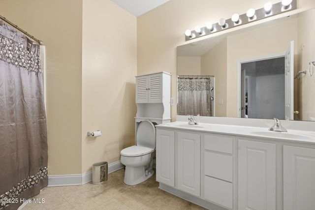 1616 Honeybee Lane, Wilmington, NC 28412