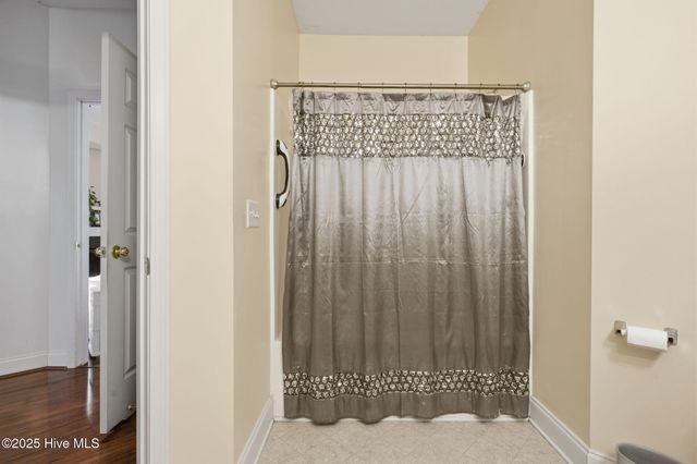 1616 Honeybee Lane, Wilmington, NC 28412