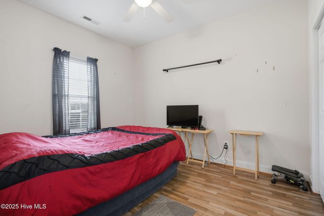 1616 Honeybee Lane, Wilmington, NC 28412