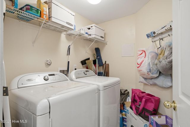 1616 Honeybee Lane, Wilmington, NC 28412