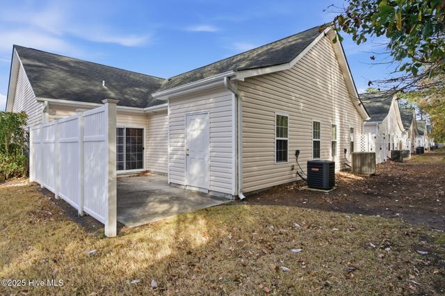 1616 Honeybee Lane, Wilmington, NC 28412