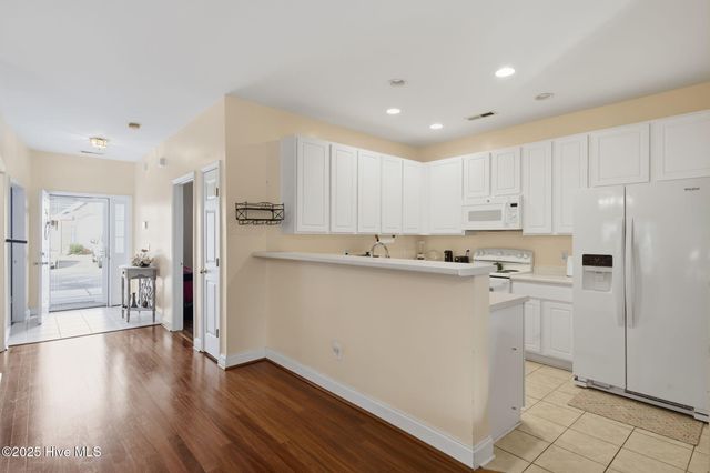 1616 Honeybee Lane, Wilmington, NC 28412