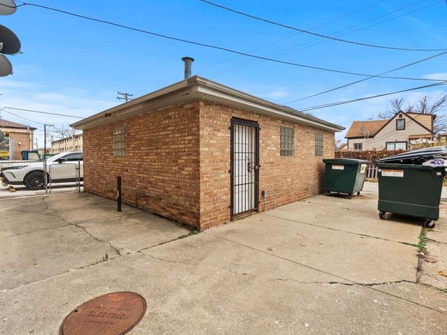 2642 N Harlem Avenue GE, Elmwood Park, IL 60707