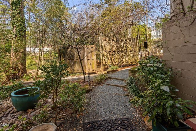 414 Westwood Drive, Chapel Hill, NC 27516