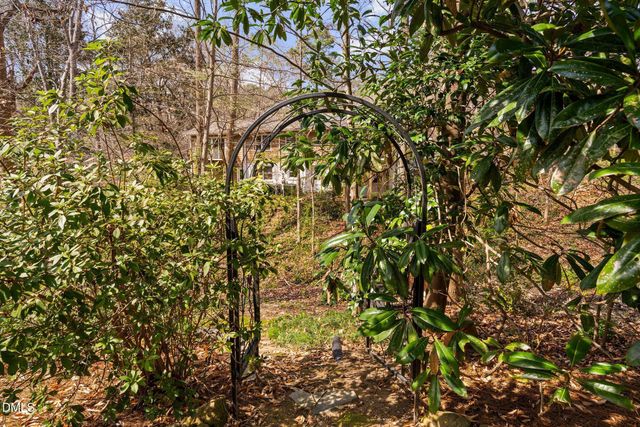 414 Westwood Drive, Chapel Hill, NC 27516