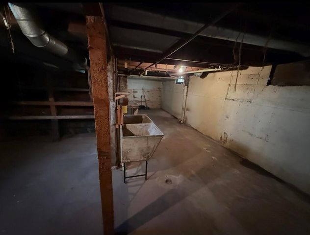 2856 Longstreet Avenue, Wyoming, MI 49509