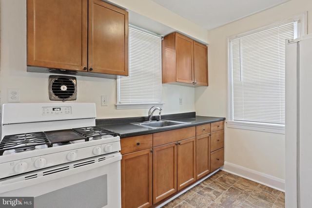 5707 1ST AVE, Halethorpe, MD 21227