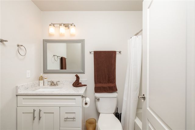 4607 W Buckeye Drive, Rogers, AR 72758