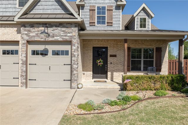4607 W Buckeye Drive, Rogers, AR 72758