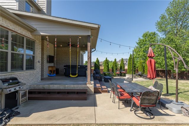 4607 W Buckeye Drive, Rogers, AR 72758