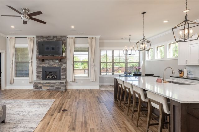 4607 W Buckeye Drive, Rogers, AR 72758
