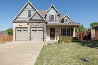 4607 W Buckeye Drive, Rogers, AR 72758