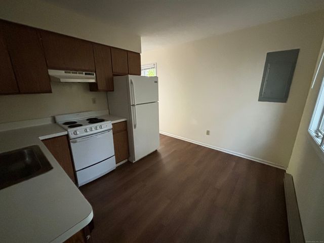 26 Fairfield Avenue 8B, Norwalk, CT 06854