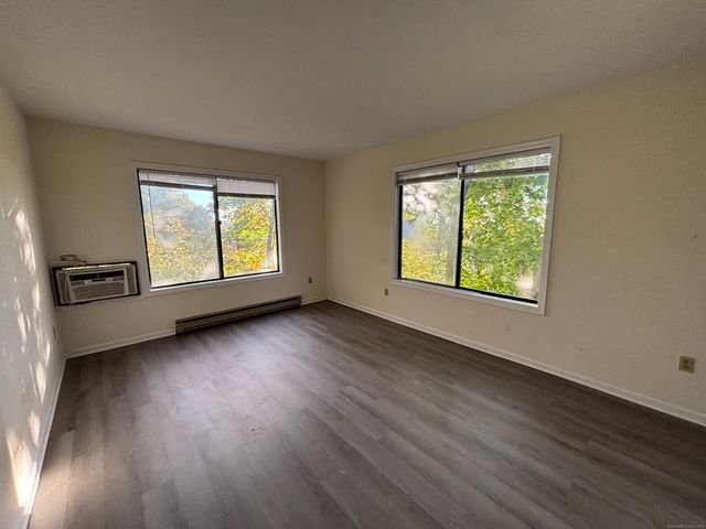 26 Fairfield Avenue 8B, Norwalk, CT 06854