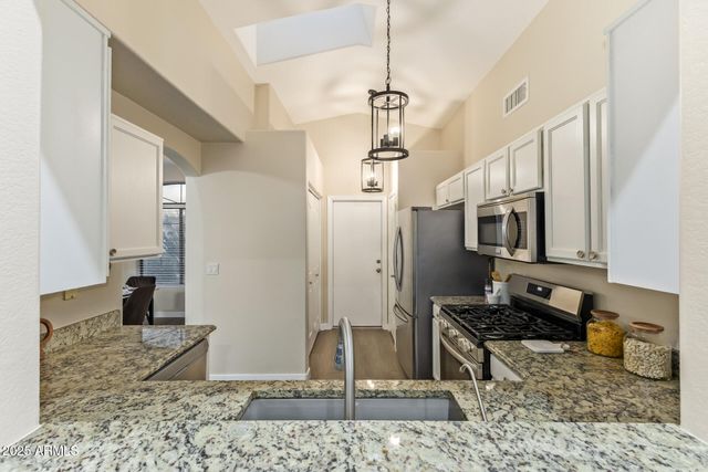 6530 W PRICKLY PEAR Trail, Phoenix, AZ 85083