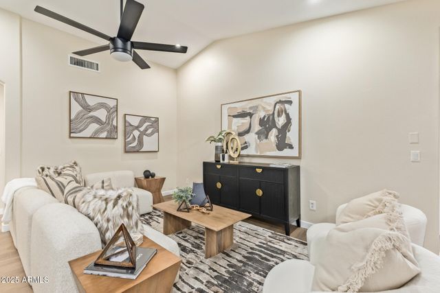 6530 W PRICKLY PEAR Trail, Phoenix, AZ 85083