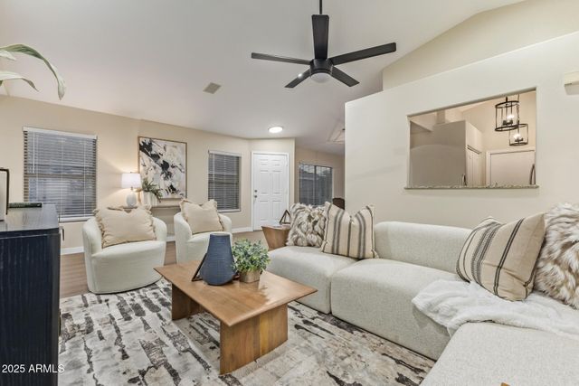 6530 W PRICKLY PEAR Trail, Phoenix, AZ 85083